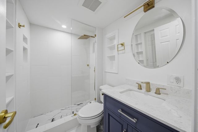 22 Priscilla Cir, Weymouth, MA 02188