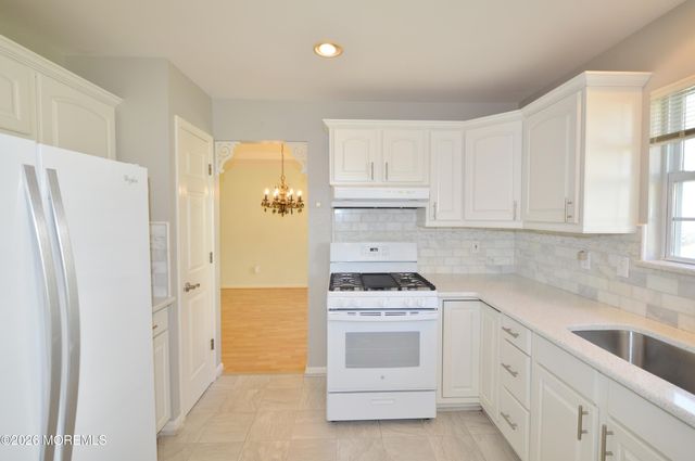3258 Gemstone Lane, Toms River, NJ 08755