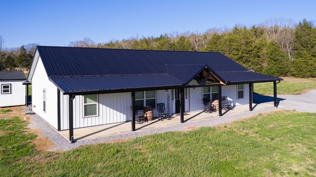 2586 Brown Shop Rd, Petersburg, TN 37144