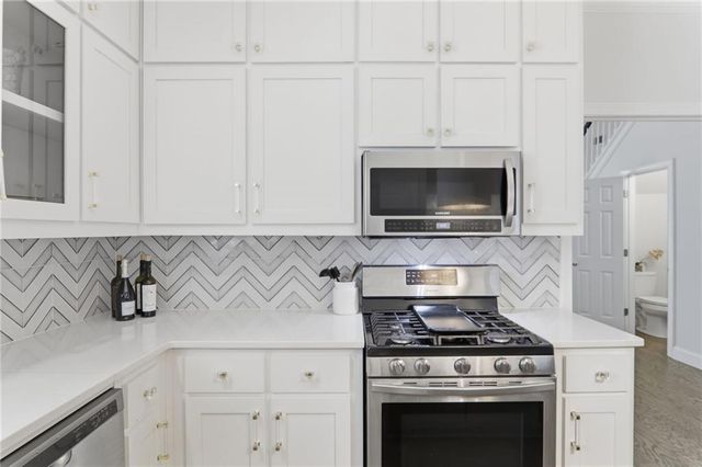 1094 Fourth Street, Stone Mountain, GA 30083