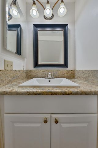 9237 Madison Ave, Orangevale, CA 95662