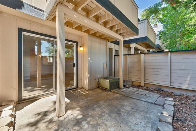 9237 Madison Ave, Orangevale, CA 95662