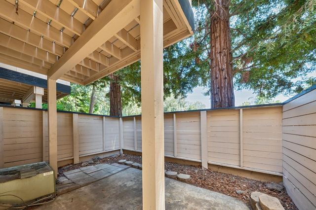 9237 Madison Ave, Orangevale, CA 95662