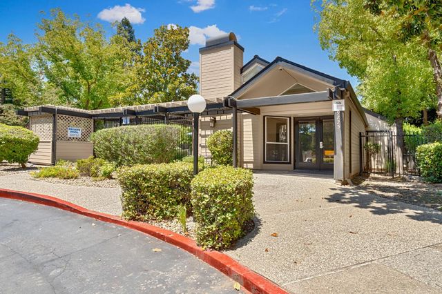 9237 Madison Ave, Orangevale, CA 95662