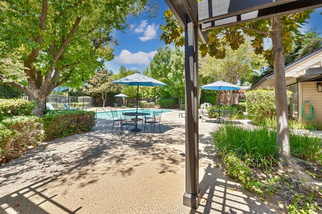 9237 Madison Ave, Orangevale, CA 95662