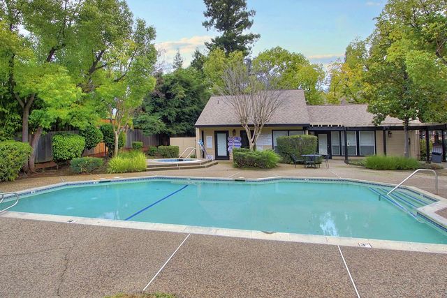 9237 Madison Ave, Orangevale, CA 95662