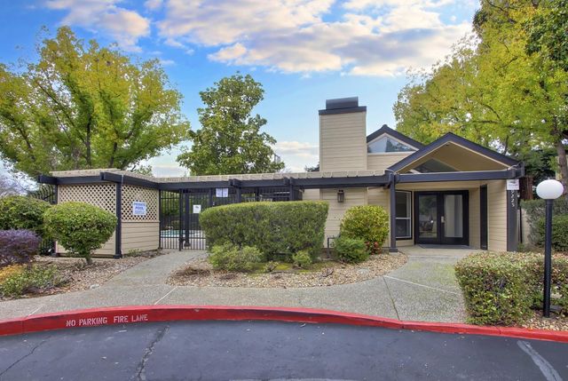 9237 Madison Ave, Orangevale, CA 95662