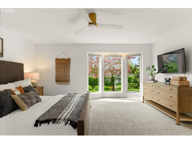 7835 Sw WESTGATE Way, Portland, OR 97225