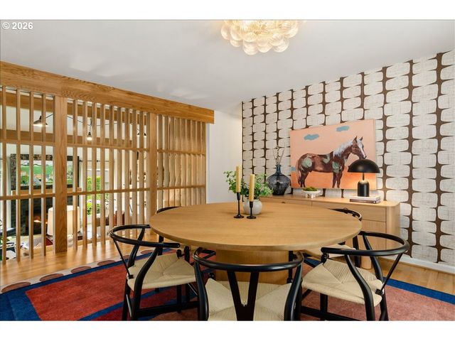 7835 Sw WESTGATE Way, Portland, OR 97225