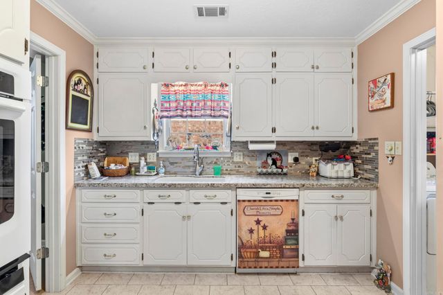 2409 Normandy, Searcy, AR 72143