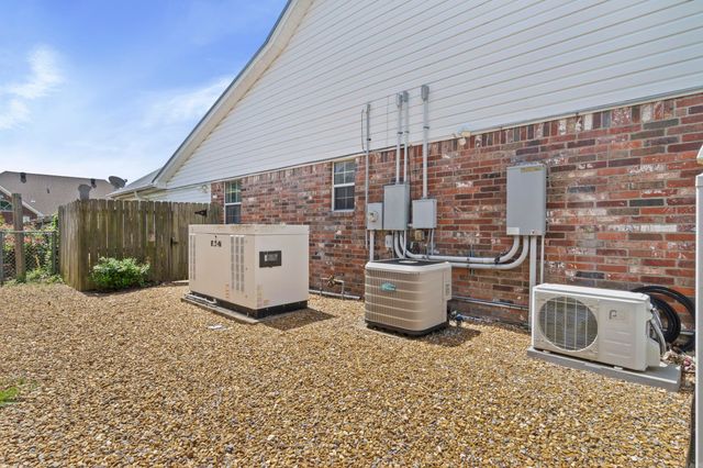 2409 Normandy, Searcy, AR 72143
