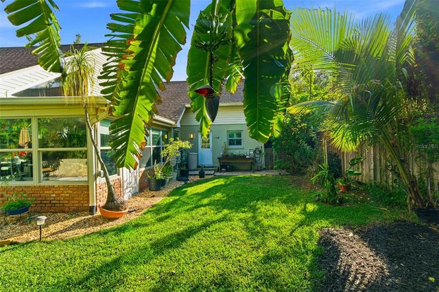 5026 BARROWE DRIVE, Tampa, FL 33624