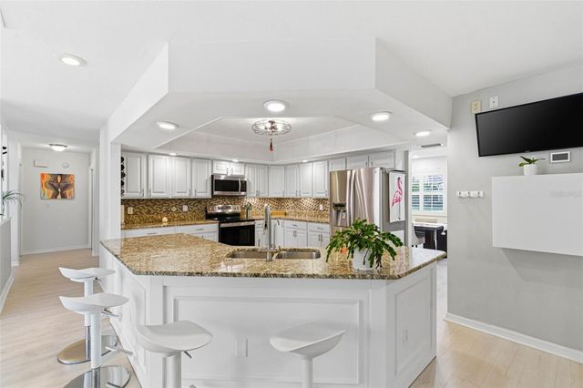 5026 BARROWE DRIVE, Tampa, FL 33624