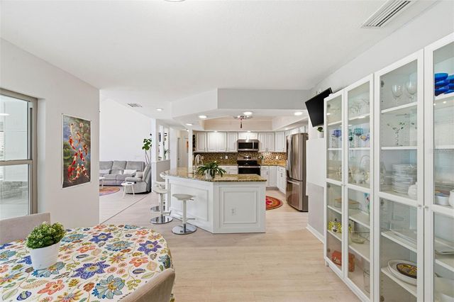 5026 BARROWE DRIVE, Tampa, FL 33624