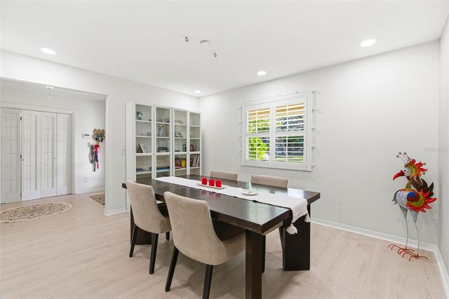 5026 BARROWE DRIVE, Tampa, FL 33624