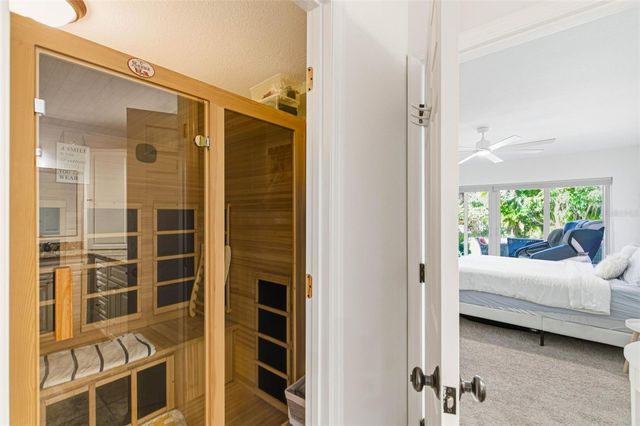 5026 BARROWE DRIVE, Tampa, FL 33624