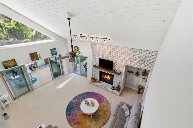 5026 BARROWE DRIVE, Tampa, FL 33624