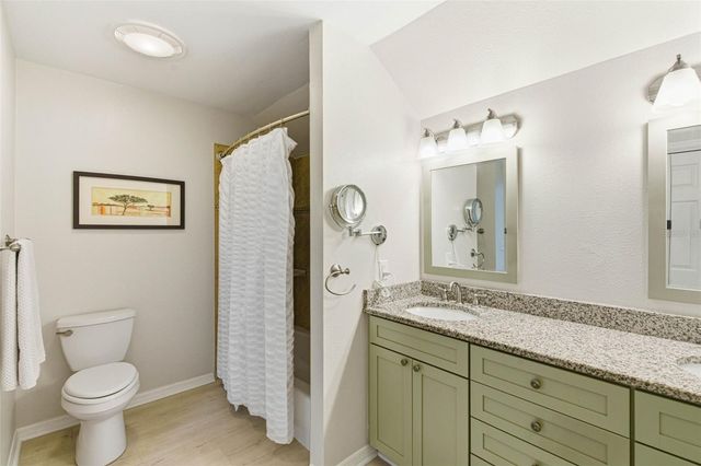 5026 BARROWE DRIVE, Tampa, FL 33624