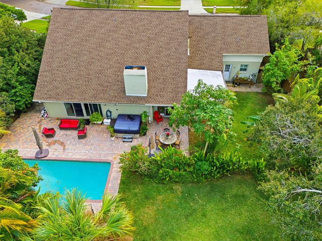 5026 BARROWE DRIVE, Tampa, FL 33624