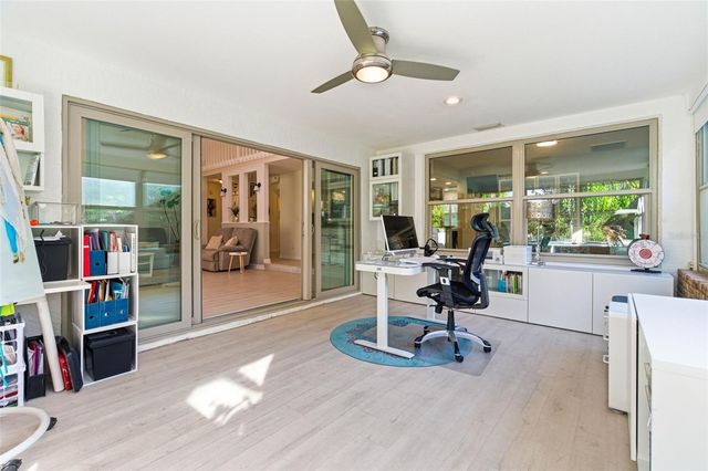 5026 BARROWE DRIVE, Tampa, FL 33624