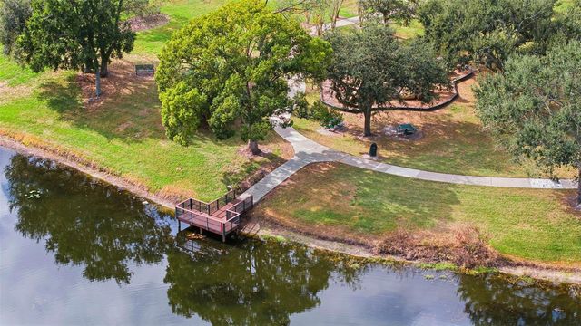 5026 BARROWE DRIVE, Tampa, FL 33624