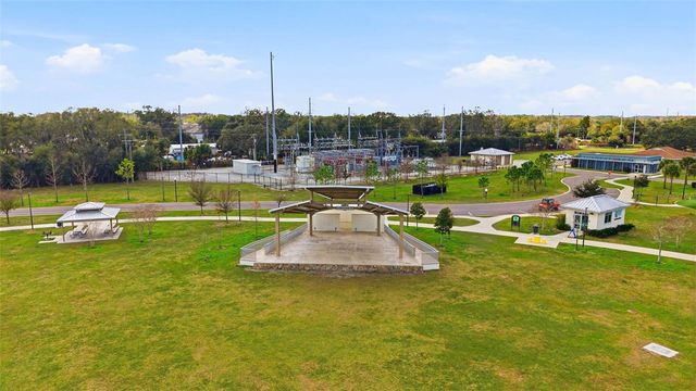 5026 BARROWE DRIVE, Tampa, FL 33624