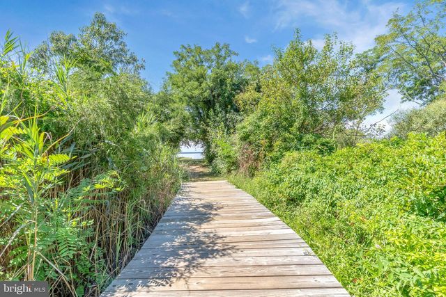 17597 WHITESTONE DR, Tall Timbers, MD 20690