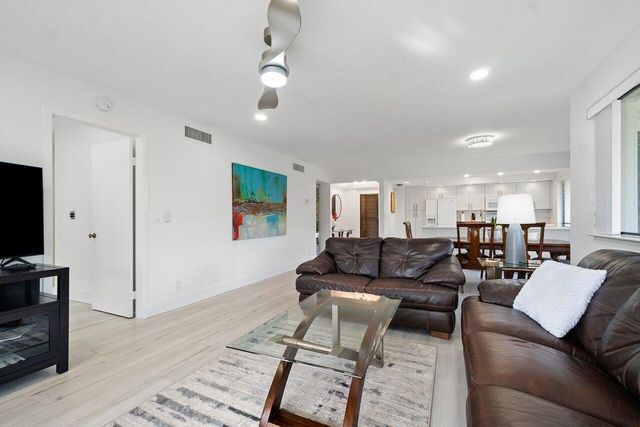 655 Brackenwood Cove, Palm Beach Gardens, FL 33418