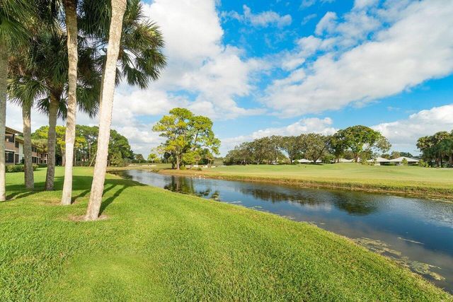 655 Brackenwood Cove, Palm Beach Gardens, FL 33418