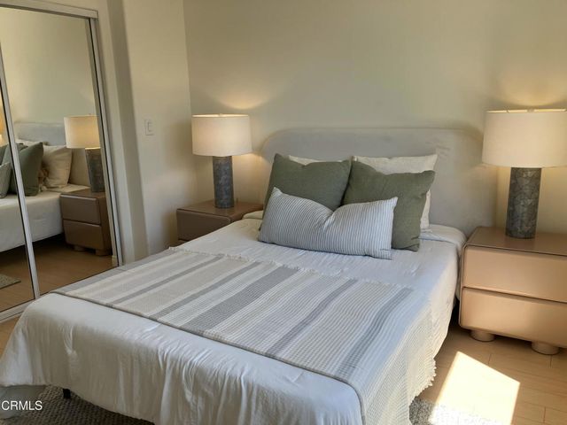 335 S Sierra Madre Boulevard 104A, Pasadena, CA 91107