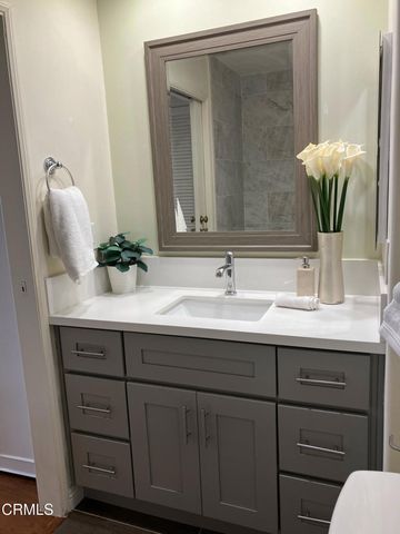 335 S Sierra Madre Boulevard 104A, Pasadena, CA 91107