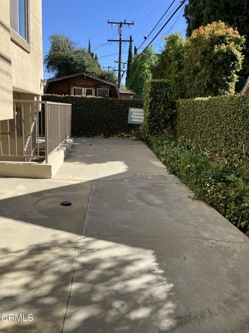 335 S Sierra Madre Boulevard 104A, Pasadena, CA 91107