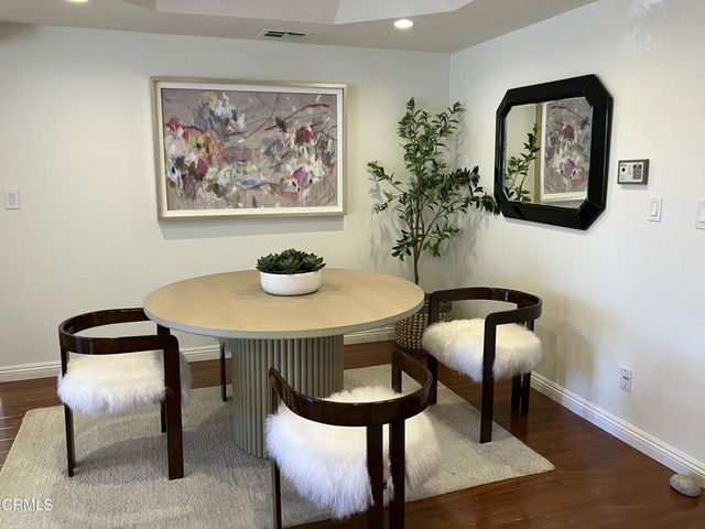 335 S Sierra Madre Boulevard 104A, Pasadena, CA 91107