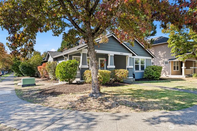 1613 Palisade Boulevard, Dupont, WA 98327