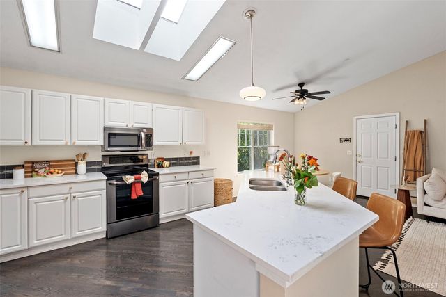 1613 Palisade Boulevard, Dupont, WA 98327