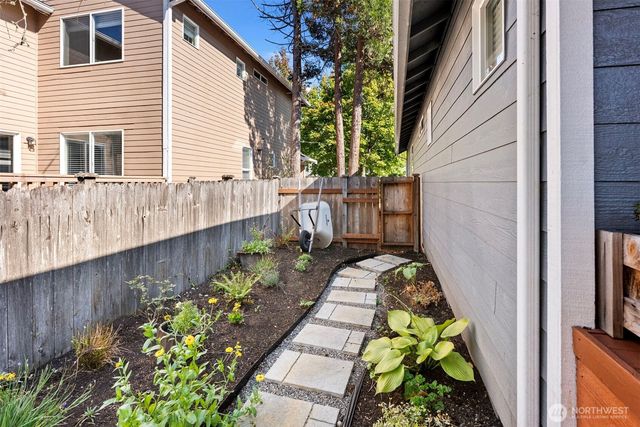 1613 Palisade Boulevard, Dupont, WA 98327