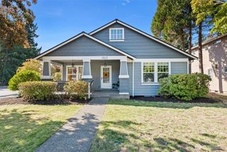 1613 Palisade Boulevard, Dupont, WA 98327