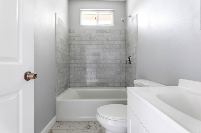 2307 E 2nd Street, North Little Rock, AR 72114