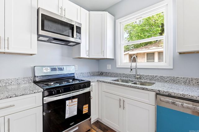2307 E 2nd Street, North Little Rock, AR 72114
