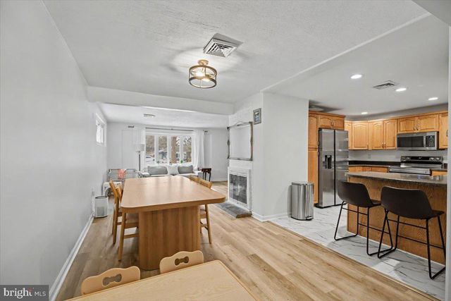 701 SCHOOL LINE DR, King Of Prussia, PA 19406