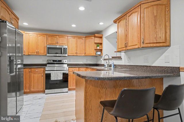 701 SCHOOL LINE DR, King Of Prussia, PA 19406