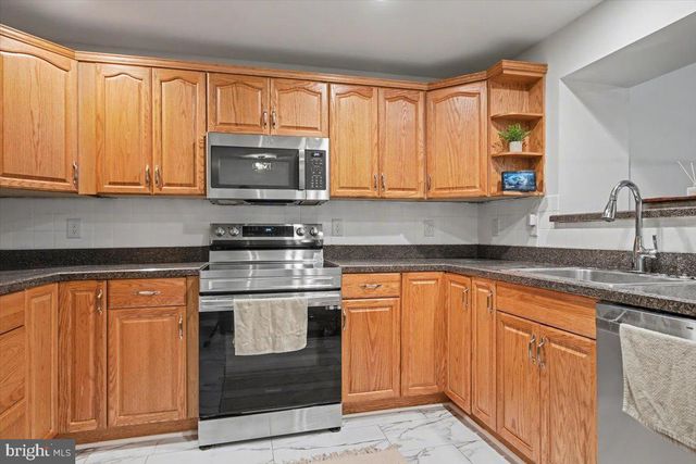 701 SCHOOL LINE DR, King Of Prussia, PA 19406