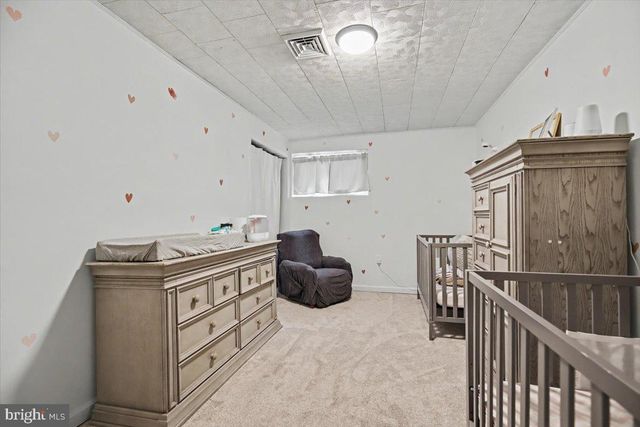 701 SCHOOL LINE DR, King Of Prussia, PA 19406