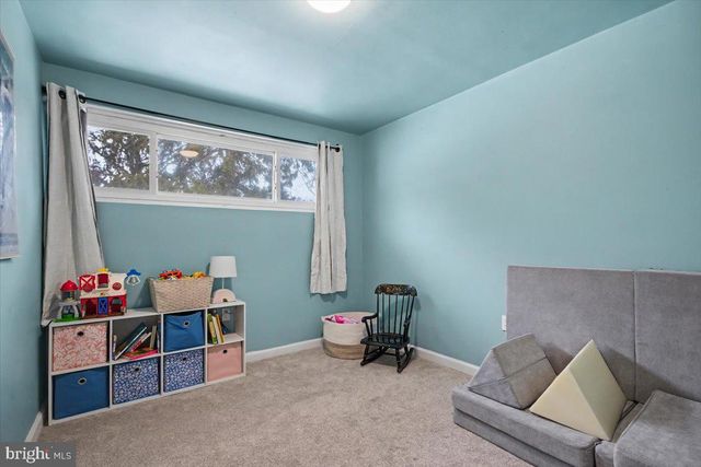 701 SCHOOL LINE DR, King Of Prussia, PA 19406