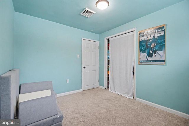 701 SCHOOL LINE DR, King Of Prussia, PA 19406