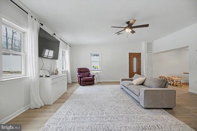 701 SCHOOL LINE DR, King Of Prussia, PA 19406