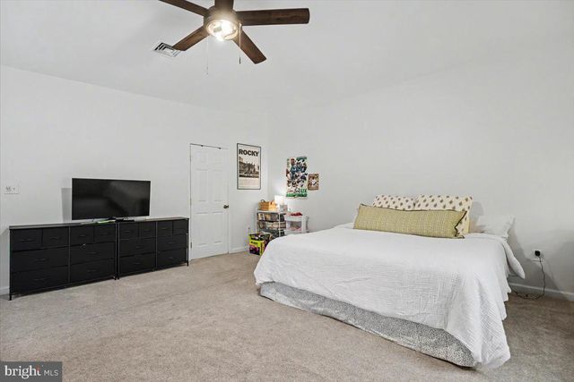 701 SCHOOL LINE DR, King Of Prussia, PA 19406