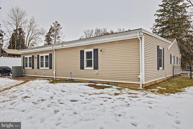 701 SCHOOL LINE DR, King Of Prussia, PA 19406