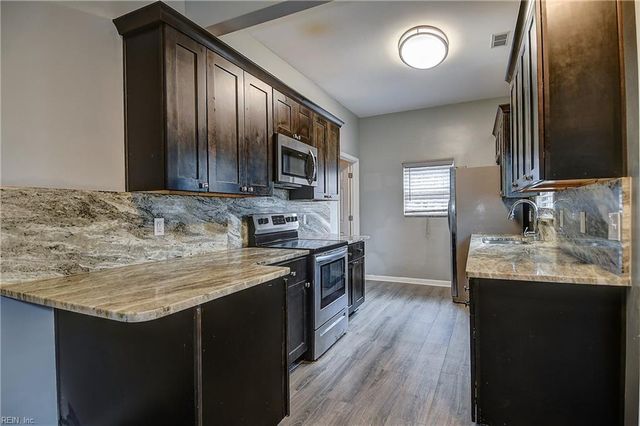 208 Gilmerton AVE, Portsmouth, VA 23704
