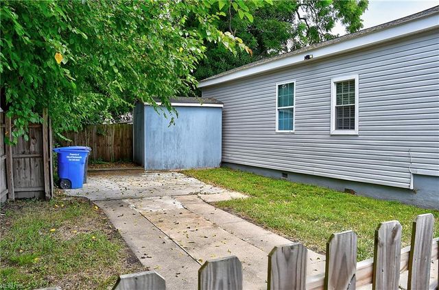 208 Gilmerton AVE, Portsmouth, VA 23704